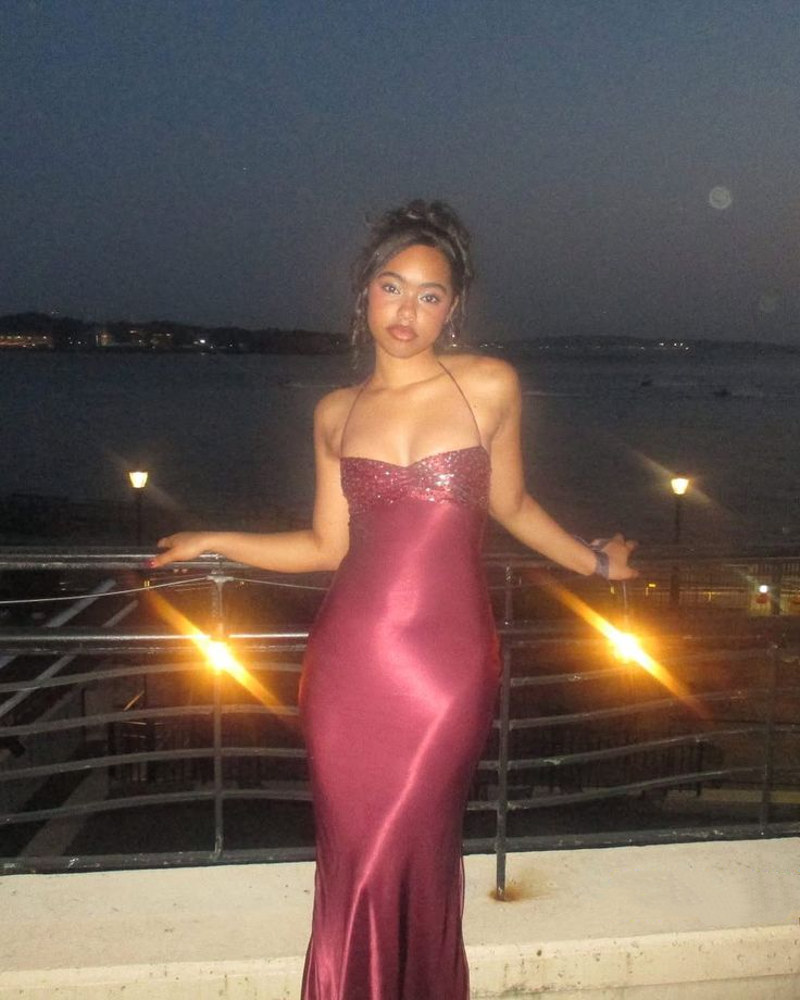 Fashion Halter Burgundy Satin Sequin Mermaid Long Wedding Guest Dress Formal Evening Dress Prom Gown D1897