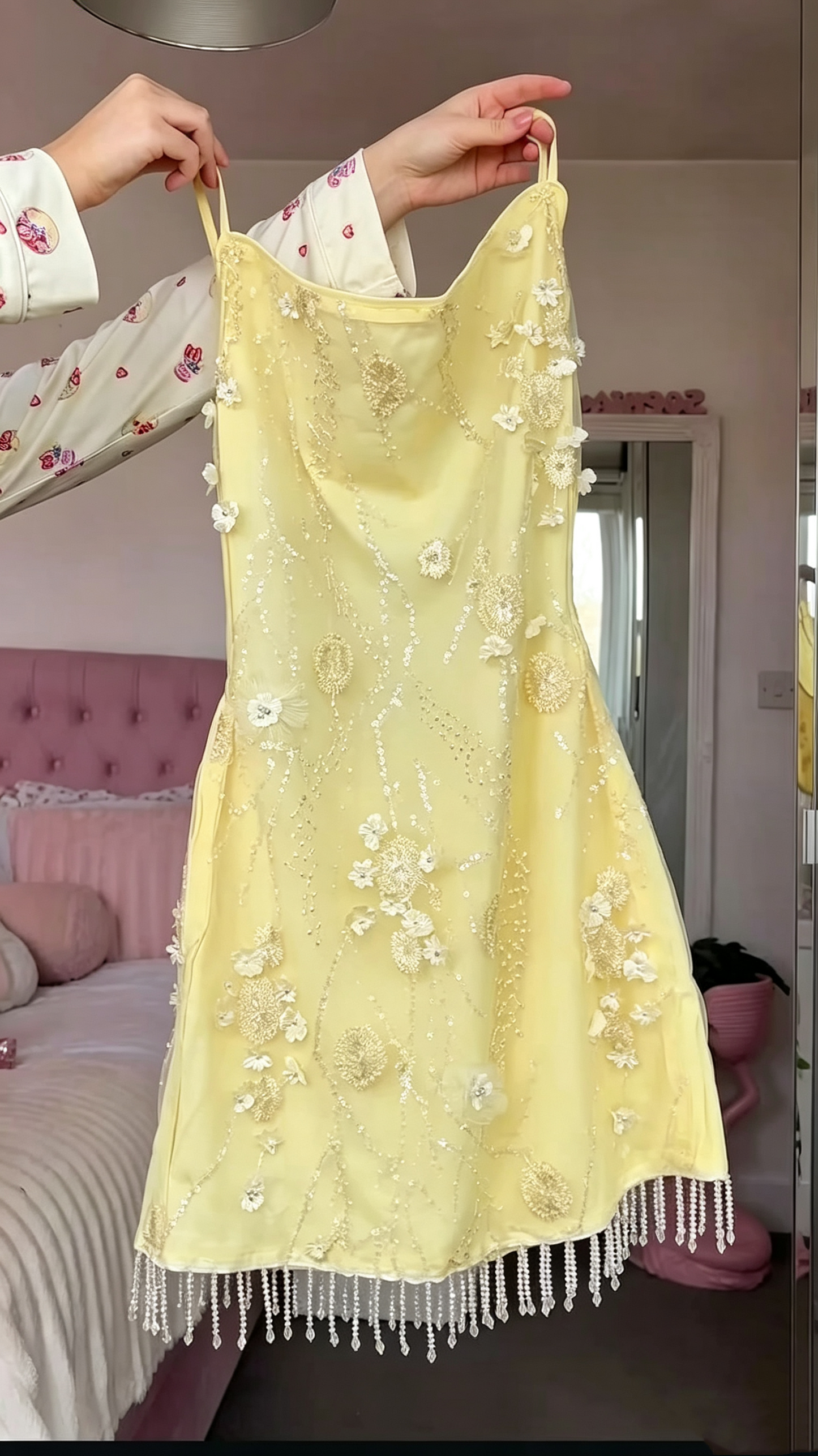 Pretty Spaghetti Straps Yellow Satin Beaded Appliques Short 9th Grade Homecoming Dress ,Mini Prom Dress D3296