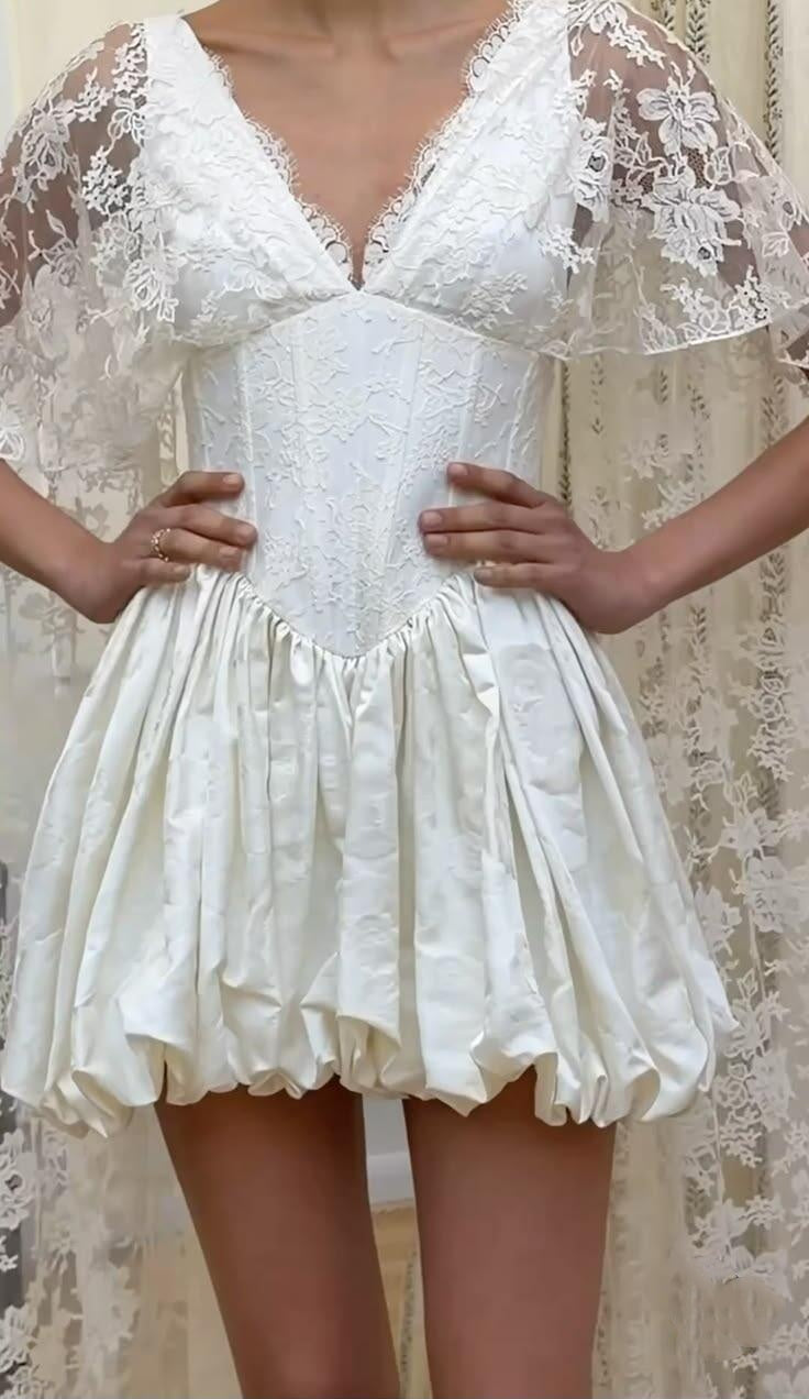 Pretty Off White Satin Lace Short 20th Birthday Outfits V Neck A Line Mini Homecoming Dress D4510
