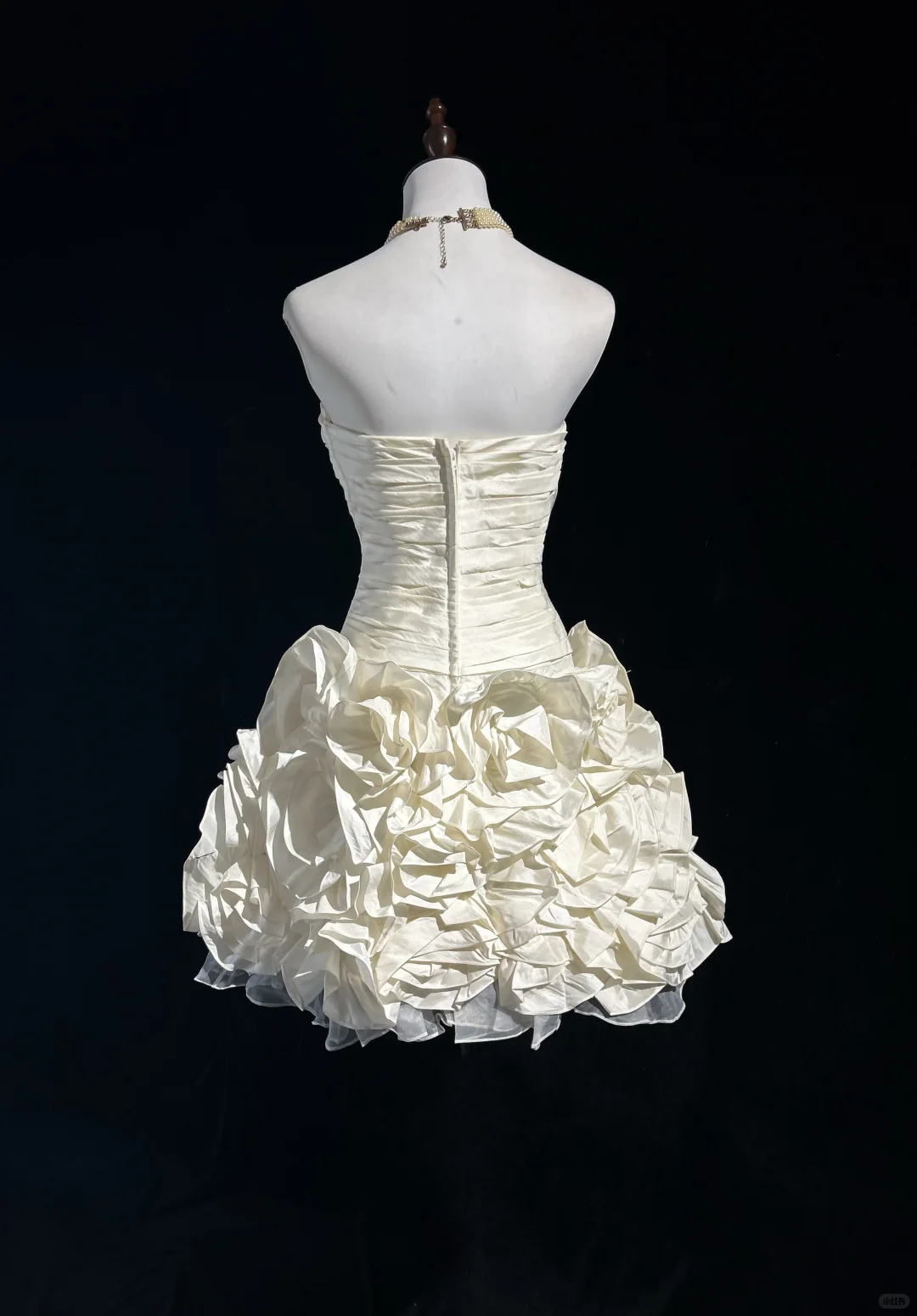 Elegant Off White Strapless Satin Pleated A Line Short 19th Birthday Outfits,Formal Graduation Homecoming Dress D3363