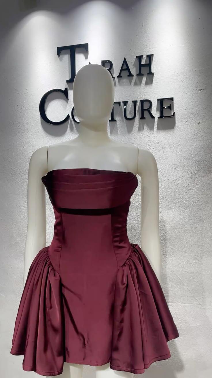 Retro Strapless Satin Mini Birthday Dress Burgundy Short Homecoming Dress With Bow D4766