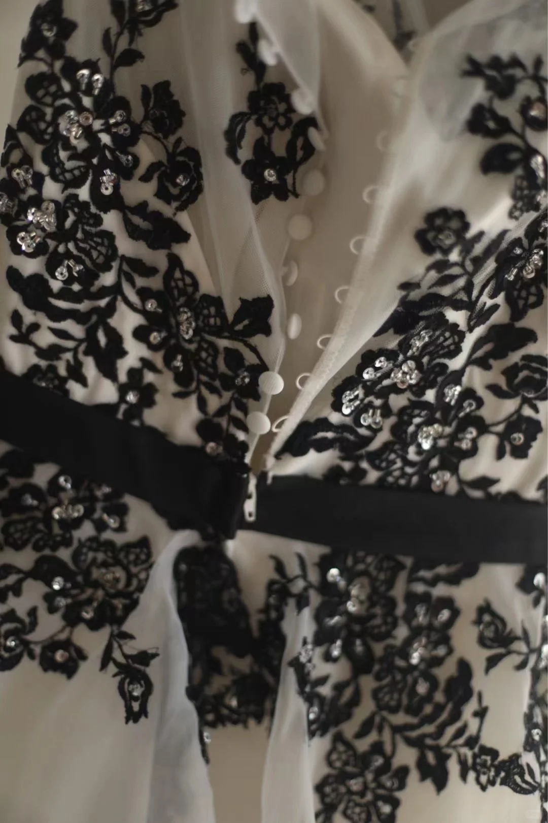 Vintage Black White Tulle Appliques Formal Wedding Dress Long Party Dress S536