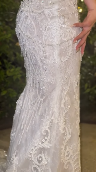 Gorgeous Strapless White Tulle Lace Beaded Mermaid Long Wedding Dress D1063