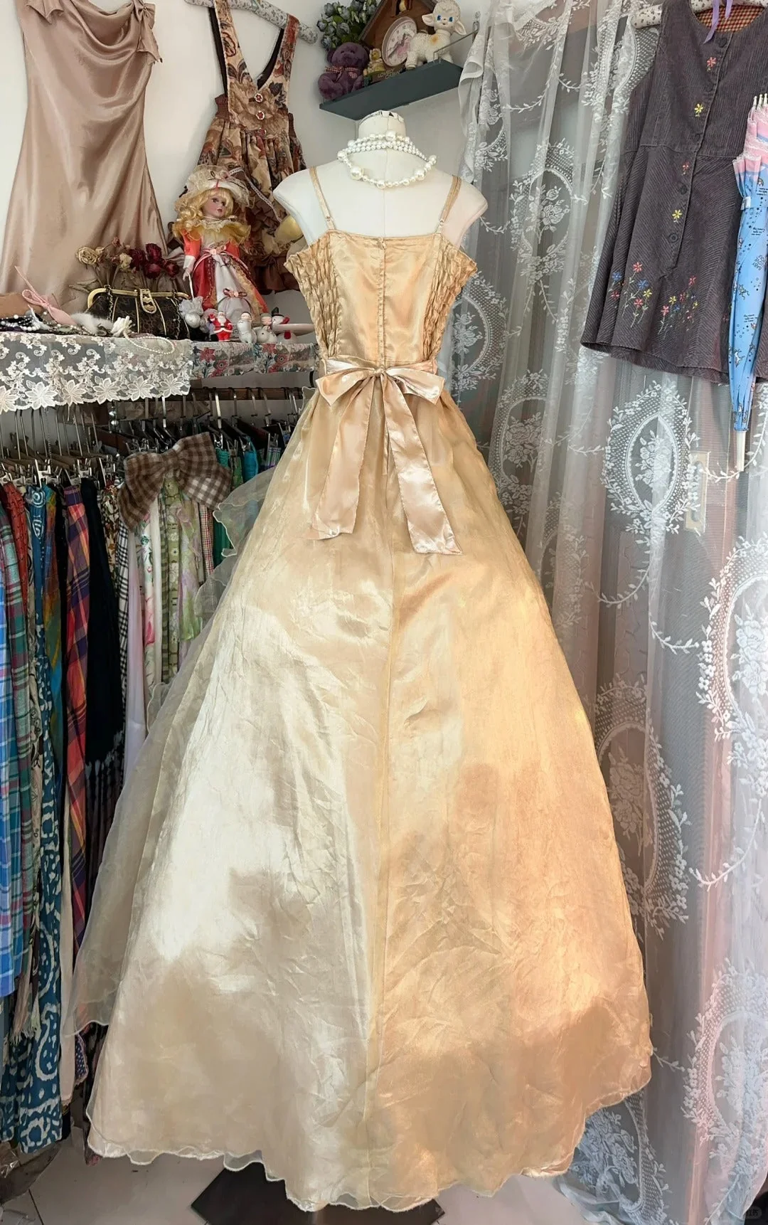 Modest Ball Gown Strapless Champagne Gold Organza Long Prom Dresses Party Dress D4428