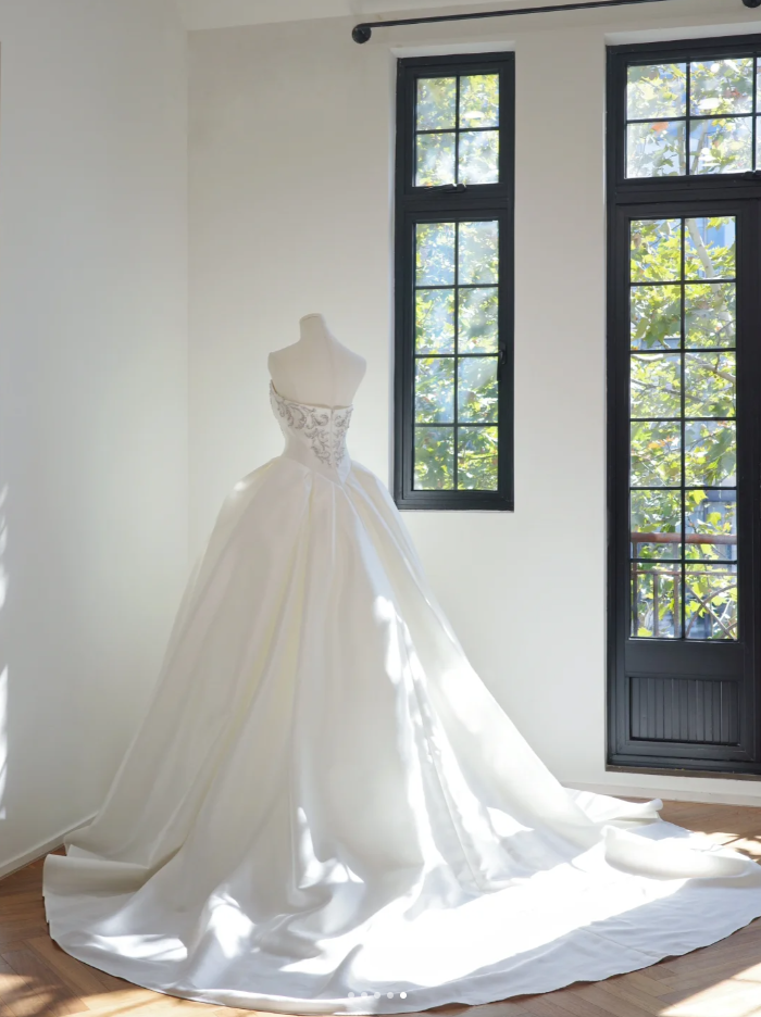 Elegant Strapless White Satin Beaded Ball Gown Long Wedding Dress D2157