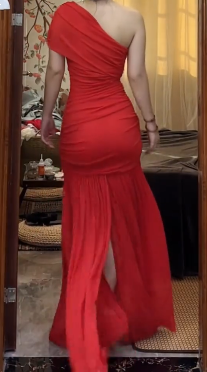 Elegant One Shoulder Red Chiffon Pleated Mermaid Prom Dress Long evening Gown D1237