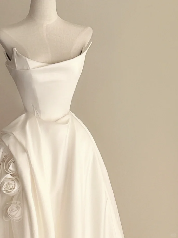 Pretty White Strapless Satin Long Wedding Dress Bridal Gowns D3086