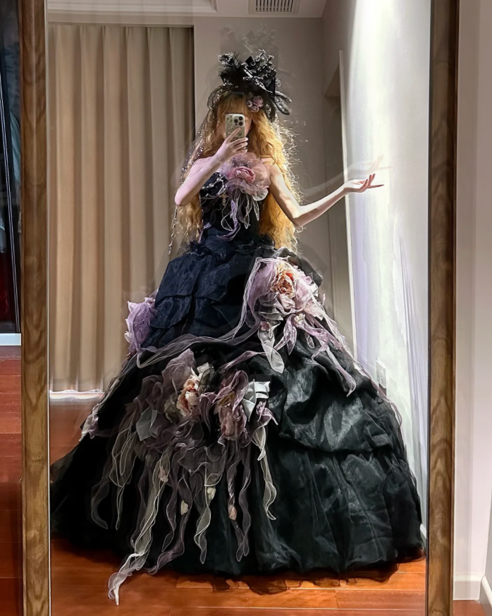 Vintage Black Strapless Satin Tulle Pleated 3D Flowers Ball Gown Long Birthday Quinceanera Dress D1700