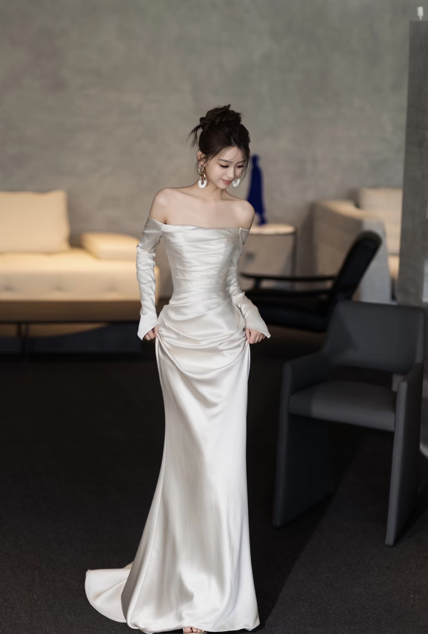 Unique Mermaid Off The Shoulder Long Sleeves Wedding Dresses Ivory Brides Dress S3826