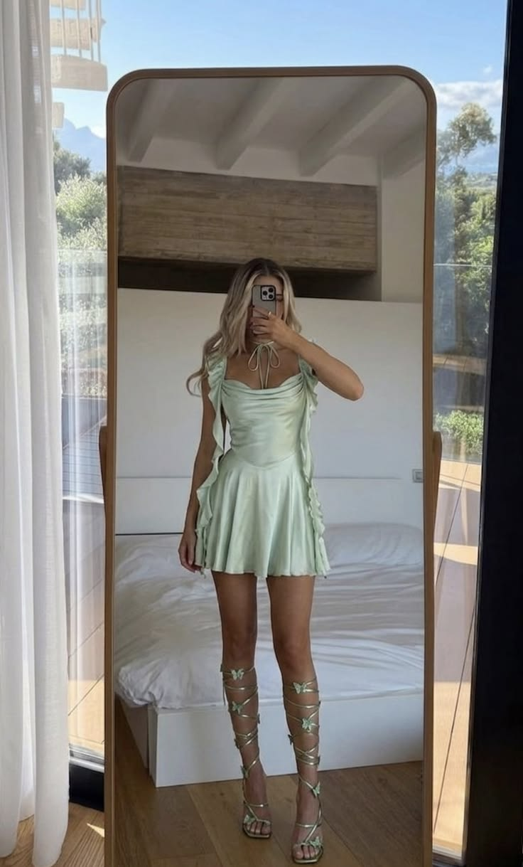 Elegant Light Green Spaghetti Straps Satin Short Birthday Dress ,Formal Graduation Homecoming Dress D3327