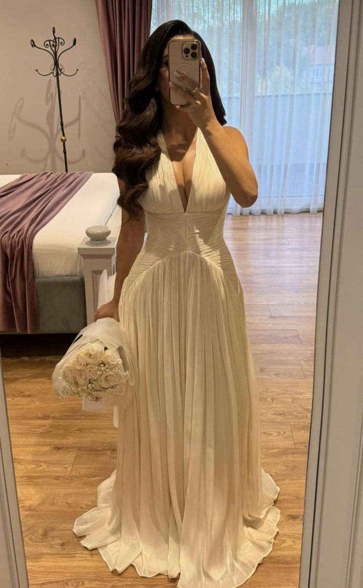 Fashion Off White Deep V Halter Tulle A Line Long Wedding Guest Dress Formal Birthday Party Dress D2907