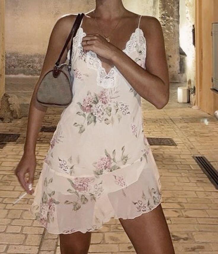 Classy Spaghetti Straps Lace V Neck Mini 18th Birthday Outfit, Floral Print Ruffle Hem Chiffon Short Homecoming Dress D3649