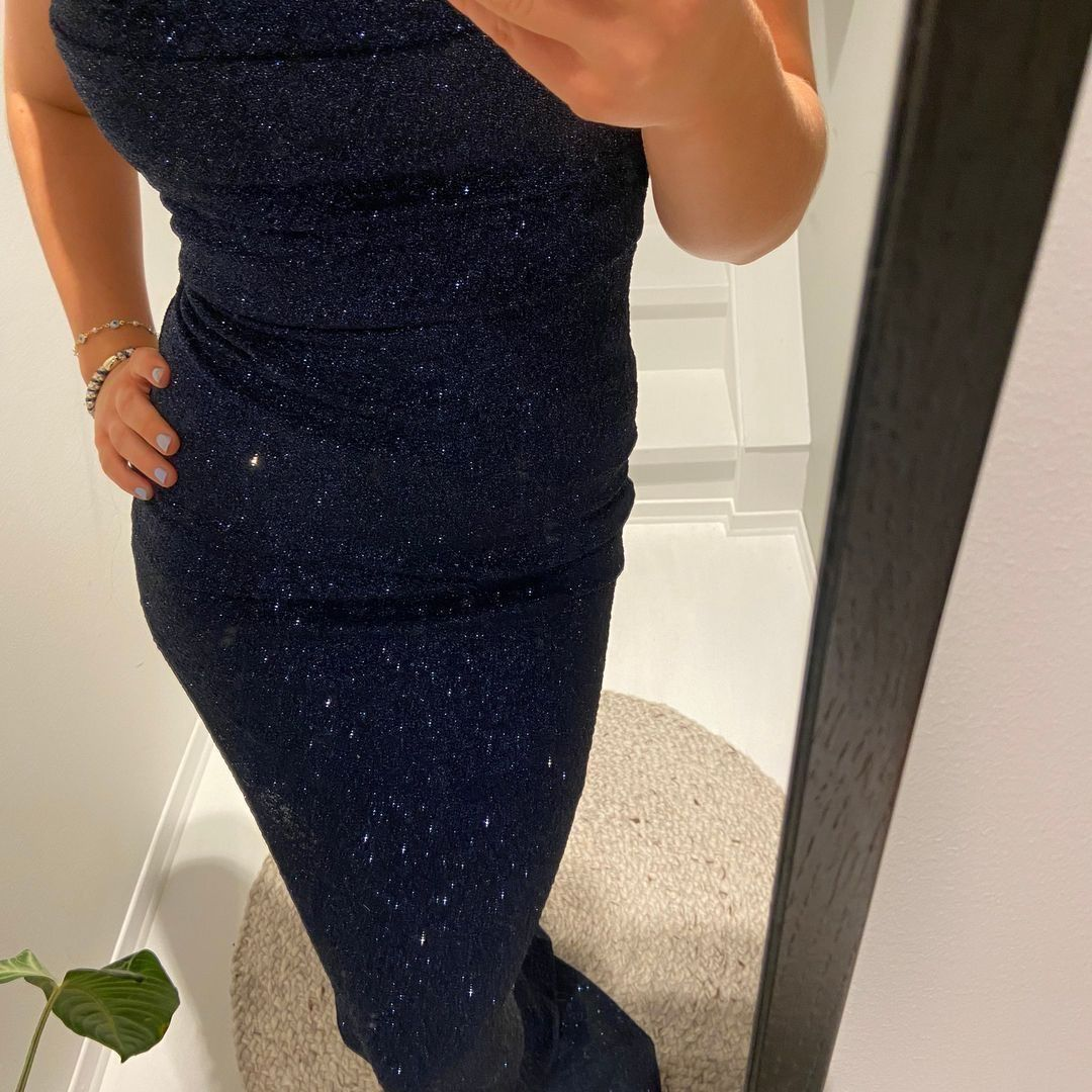 Charming Spaghetti Straps Navy Blue Satin Sequin Sheath Long Wedding Guest Dress Party Dress D1595