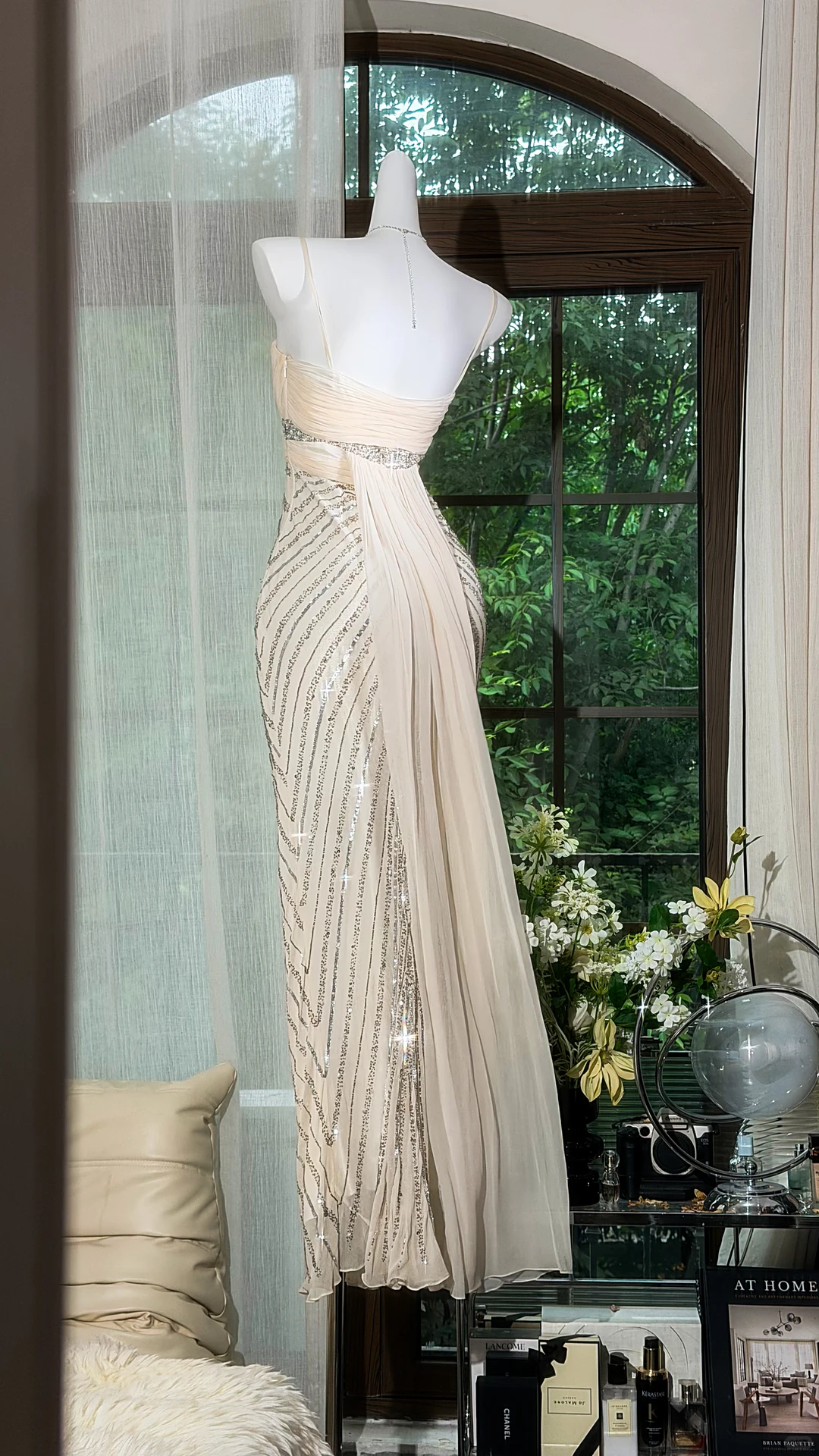 Gorgeous Spaghetti Straps Light Champagne Chiffon Sequin Beaded Mermaid Evening Dress Long Party Gown D2936