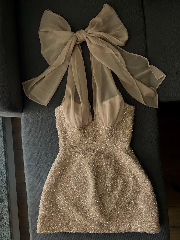 Elegant Champagne Halter Sequin Sheath Short Homecoming Dress Cocktail Dress D4134