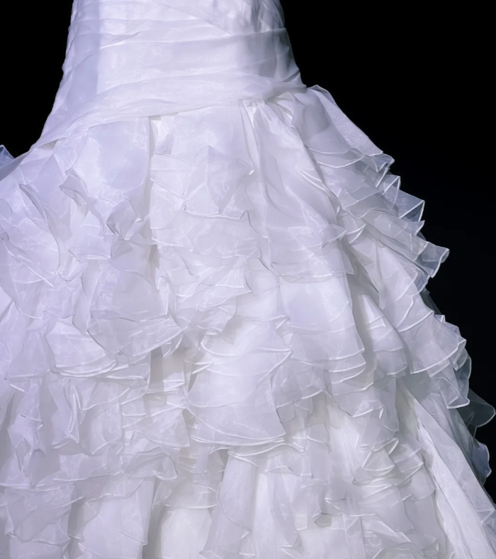 Charming White Strapless Tulle Pleated Mermaid Wedding Dress Long Bridal Dress D551