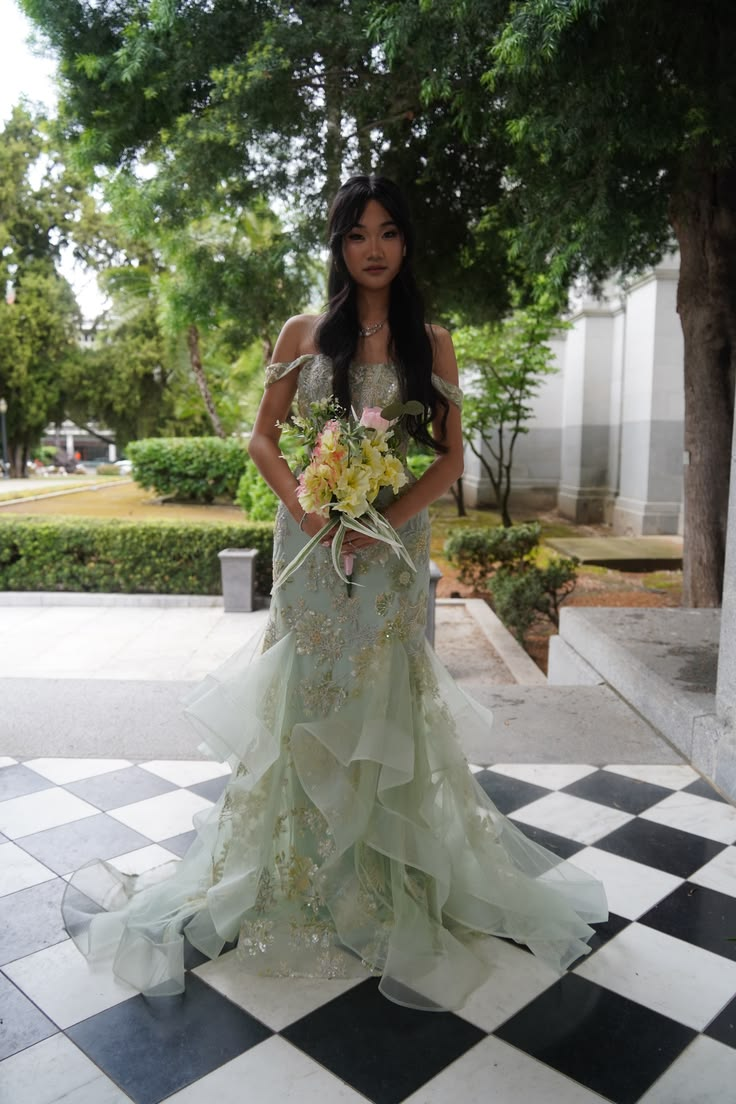 Elegant Green Off The Tulle Sequin Appliques Mermaid Evening Dress Long Prom Dress D2967