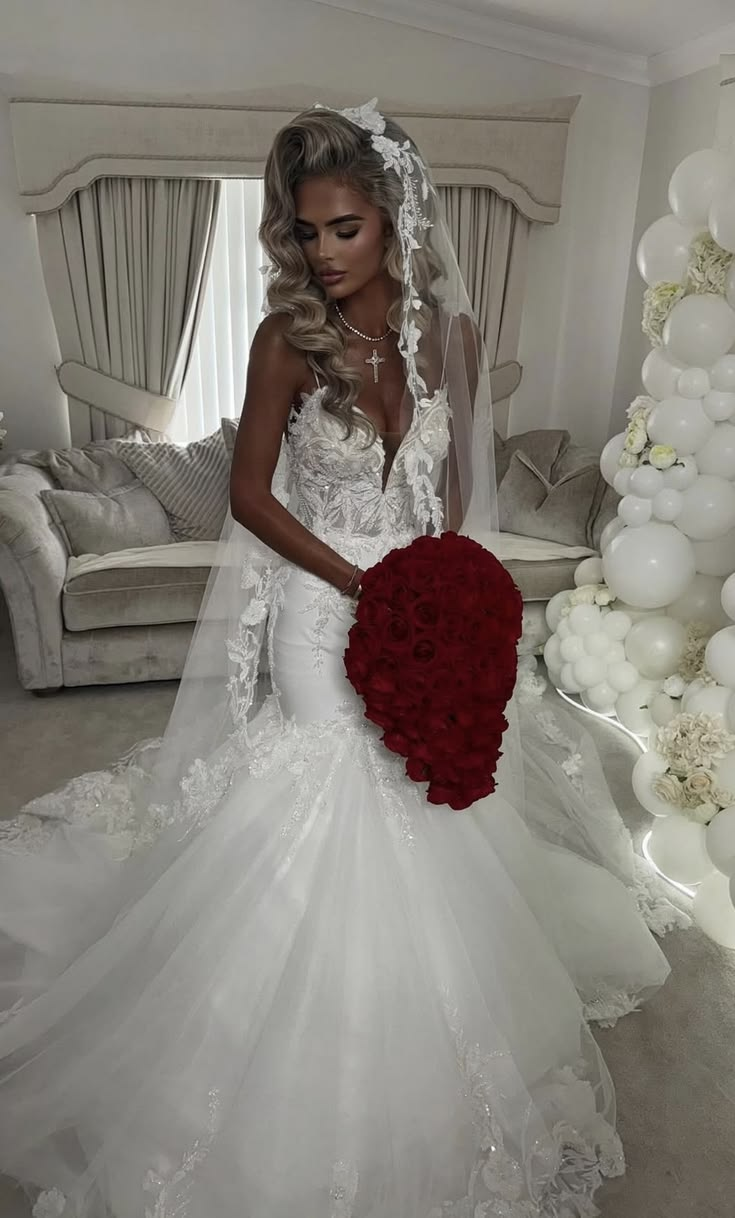 Glamorous Spaghetti Straps White Tulle Lace Mermaid Long Wedding Dress With Veil D5046