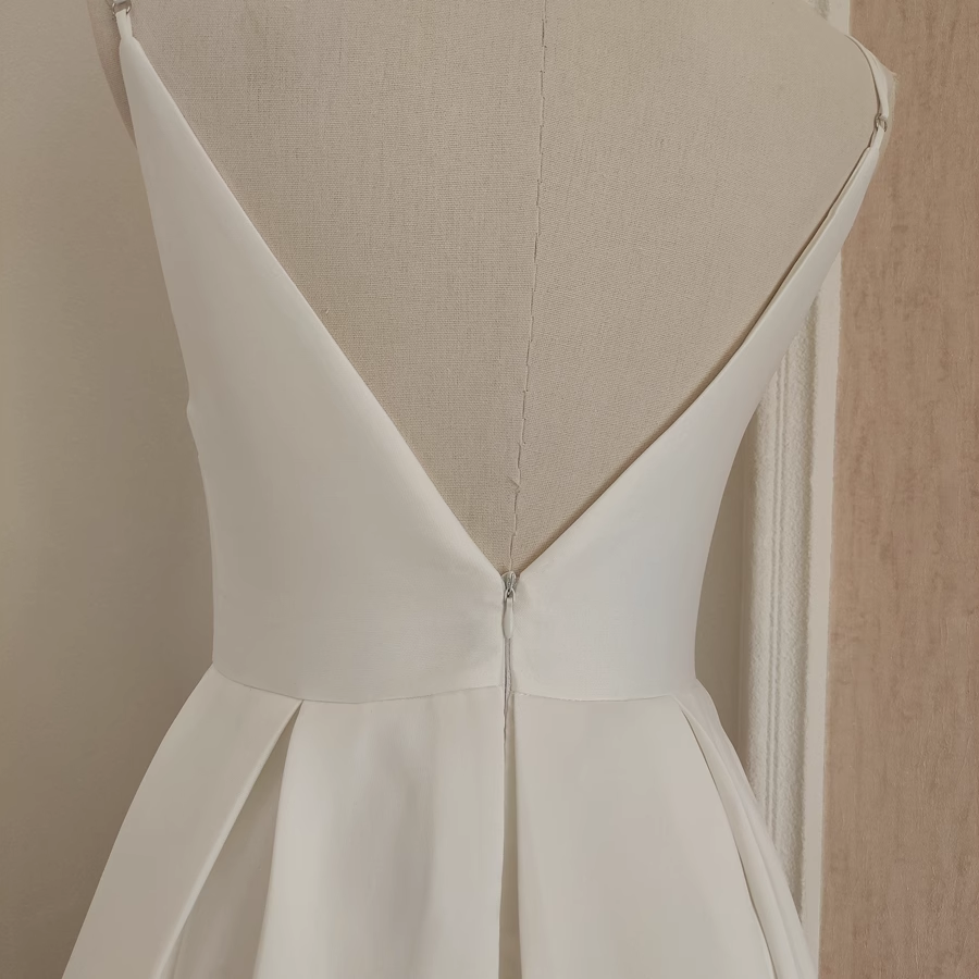 Simple A line Spaghetti Straps White Vacation Dress Satin Women Birthday Dresses SD444