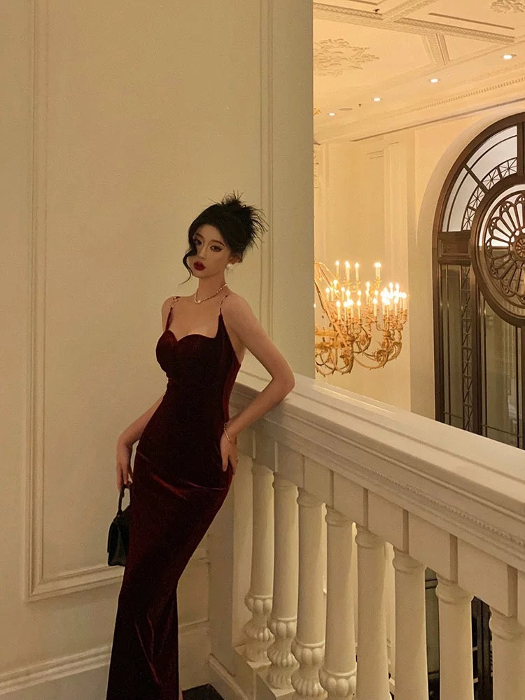 red date night dress THE BEST COLOR TO WEAR FOR sweetheart neckline Gorgeous Sheath Spaghetti Straps Velvet