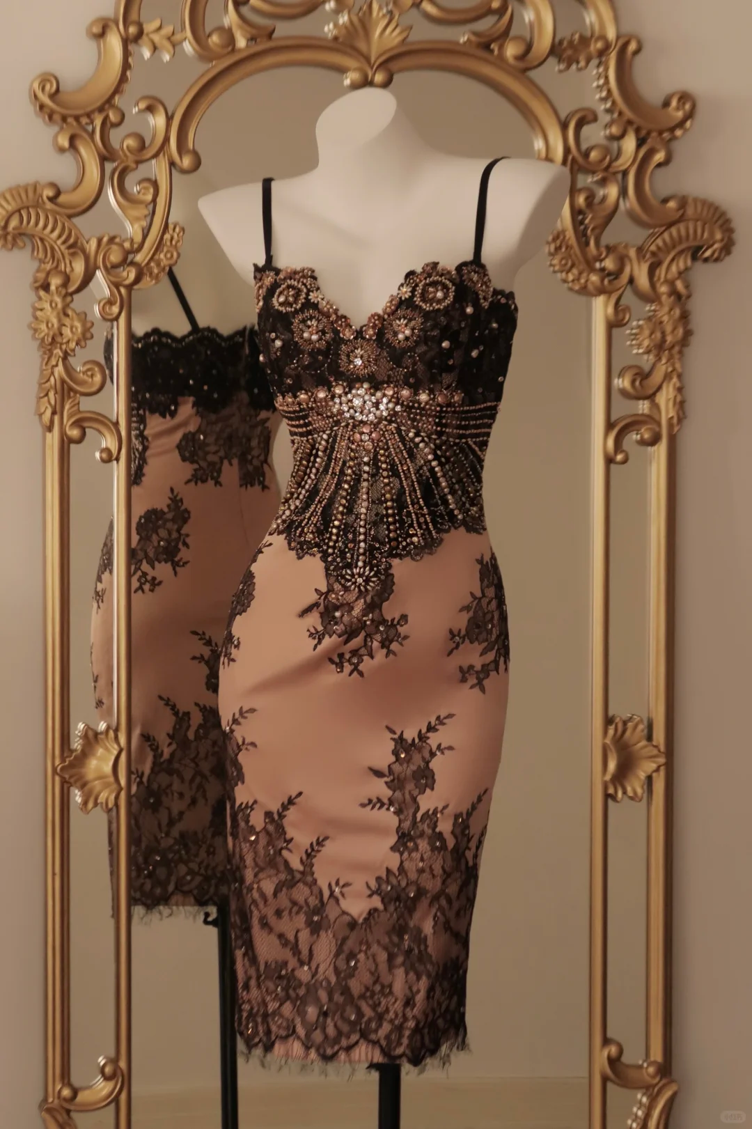 Charming Spaghetti Straps Satin Lace Beaded Wedding Guest Dress,Dusty Blush Pink Sheath Knee Length Evening Dress D2761