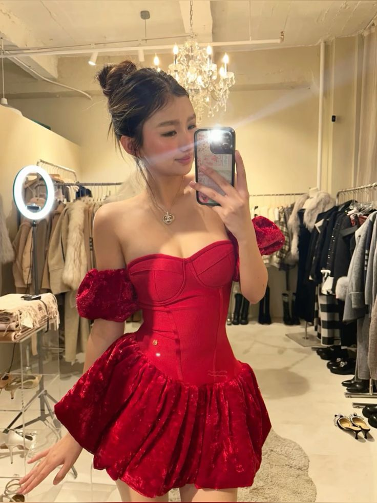 Pretty Off The Shoulder Satin A Line Short Prom Dress,Red Short 7th Grade Homecoming Dress D3543