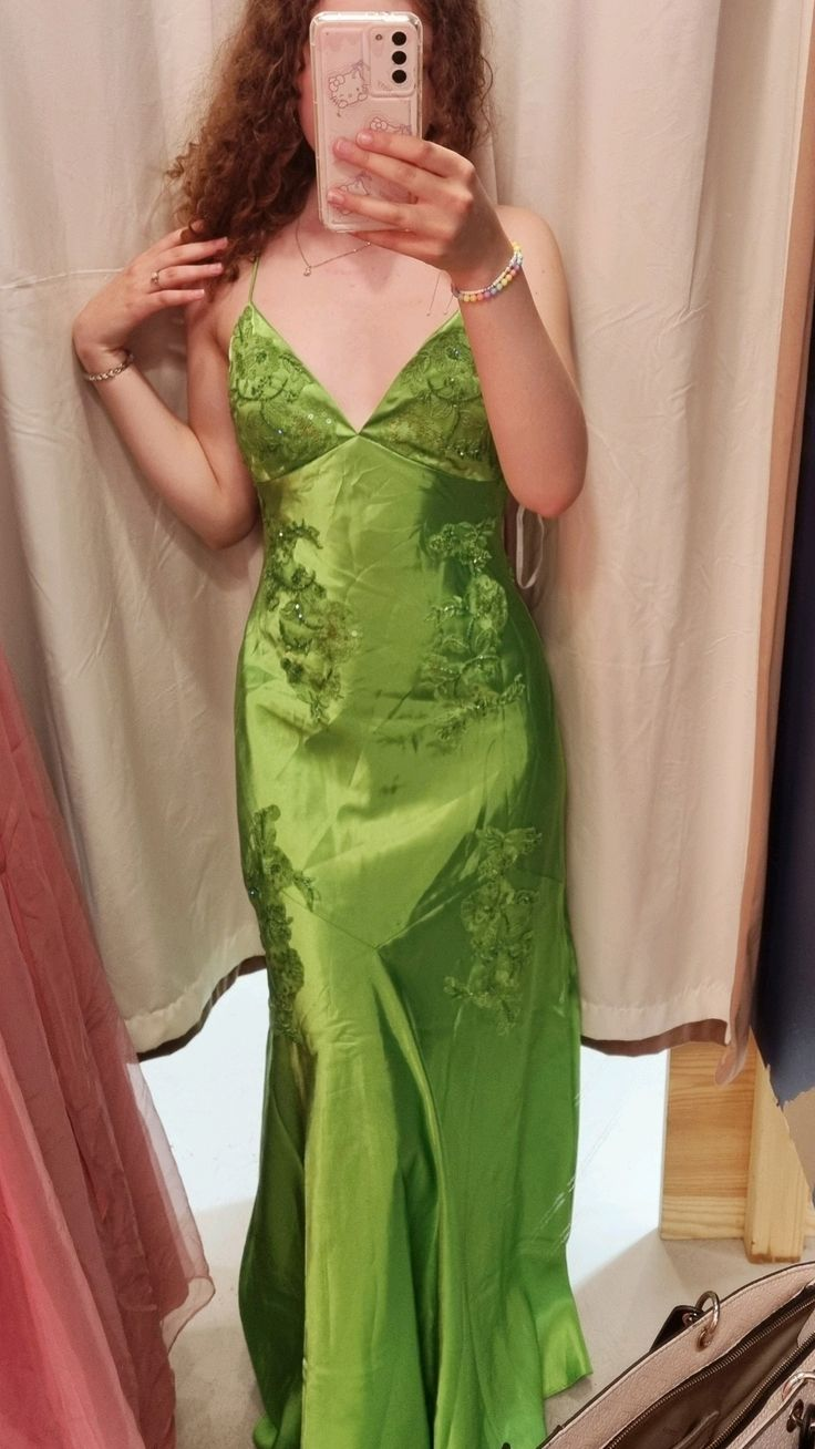 Elegant Green Spaghetti Straps Satin Appliques Beaded Mermaid Evening Dress Long Party Gown D1442