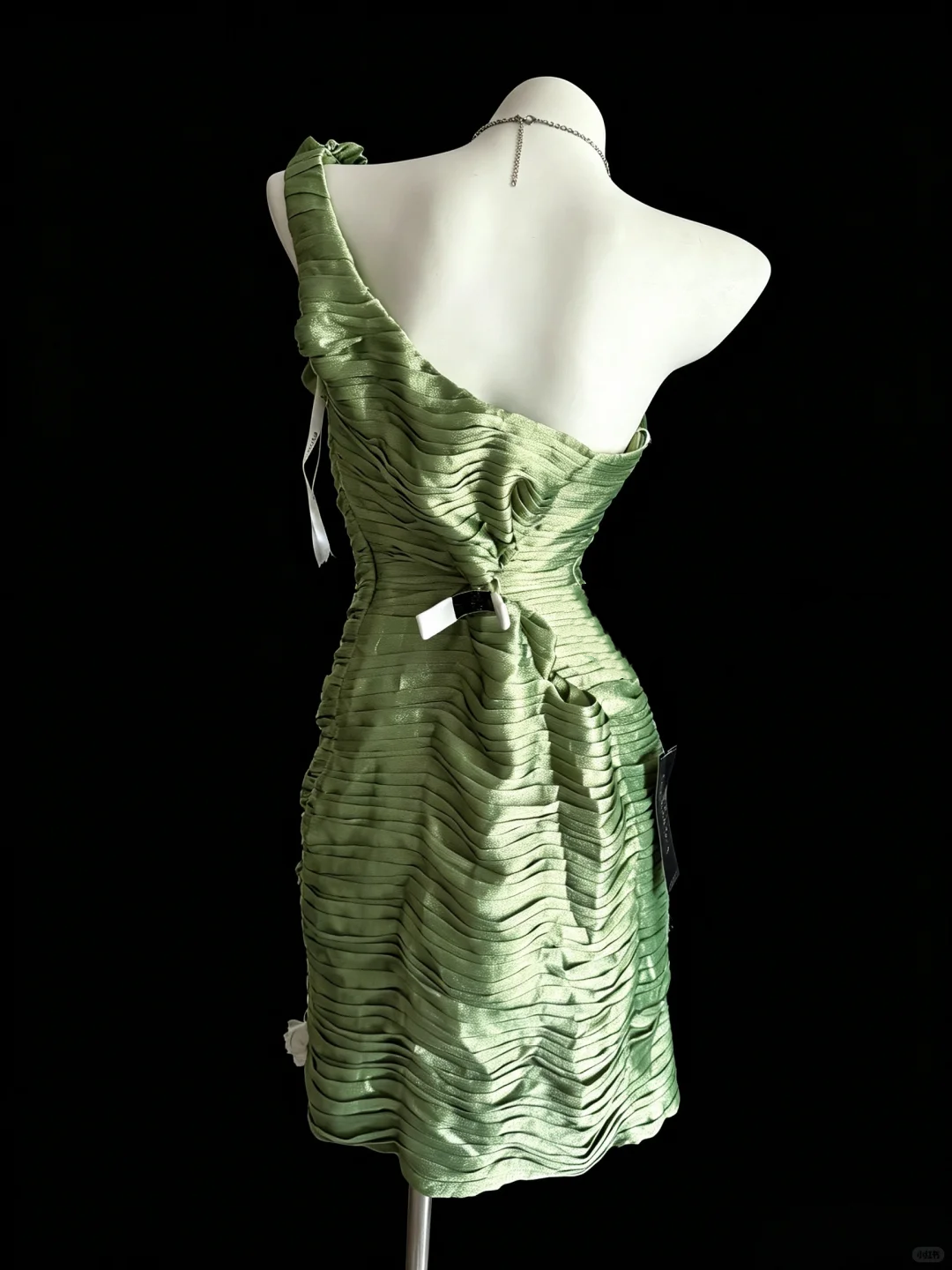 Stylish Green Satin Pleated Beaded Short Homecoming Dress One Shoulder Short Cocktail Dress D5264
