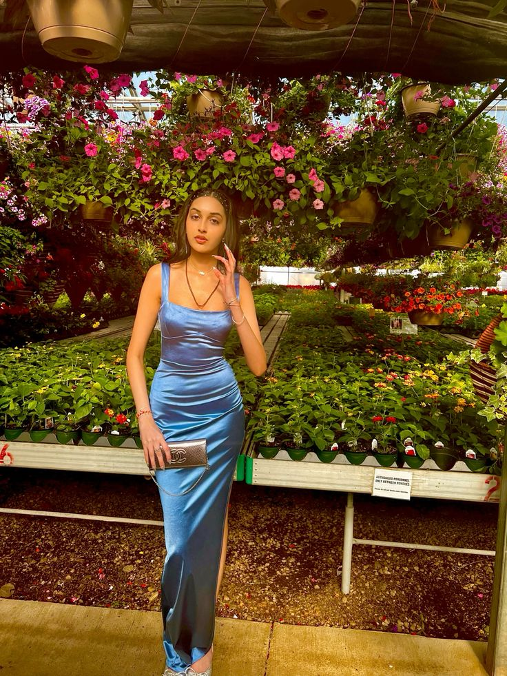 Elegant Blue Spaghetti Straps Sheath Slit Evening Dress Long Wedding Guest Dress Party Gown D1946