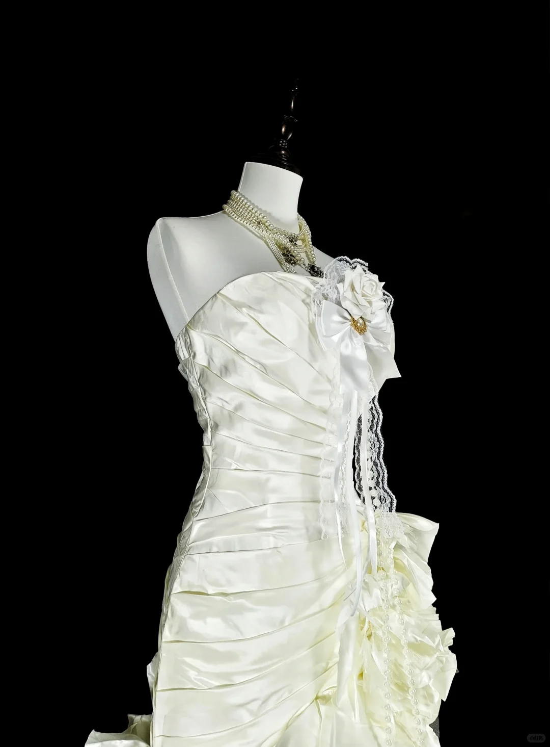 Glamorous White Satin Tulle Pleated Layered Mermaid Long Wedding Dress D5393
