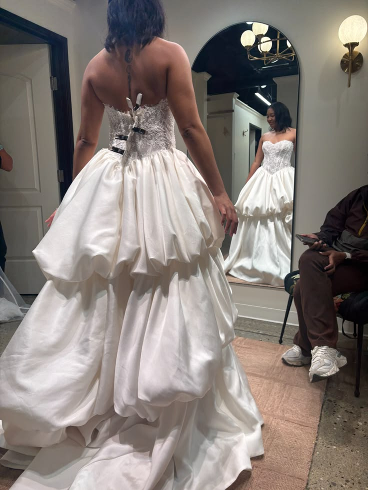 Pretty Strapless White Lace Satin Tiered Long Wedding Dress D5016