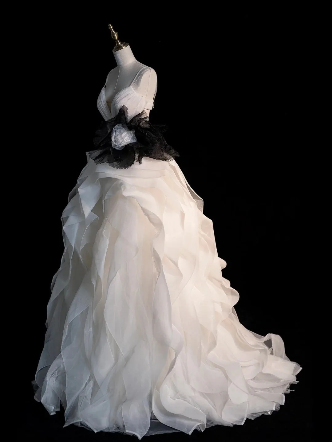 Beautiful Ball Gown Spaghetti Strap White Tulle Long Prom Dresses Evening Gowns D4827