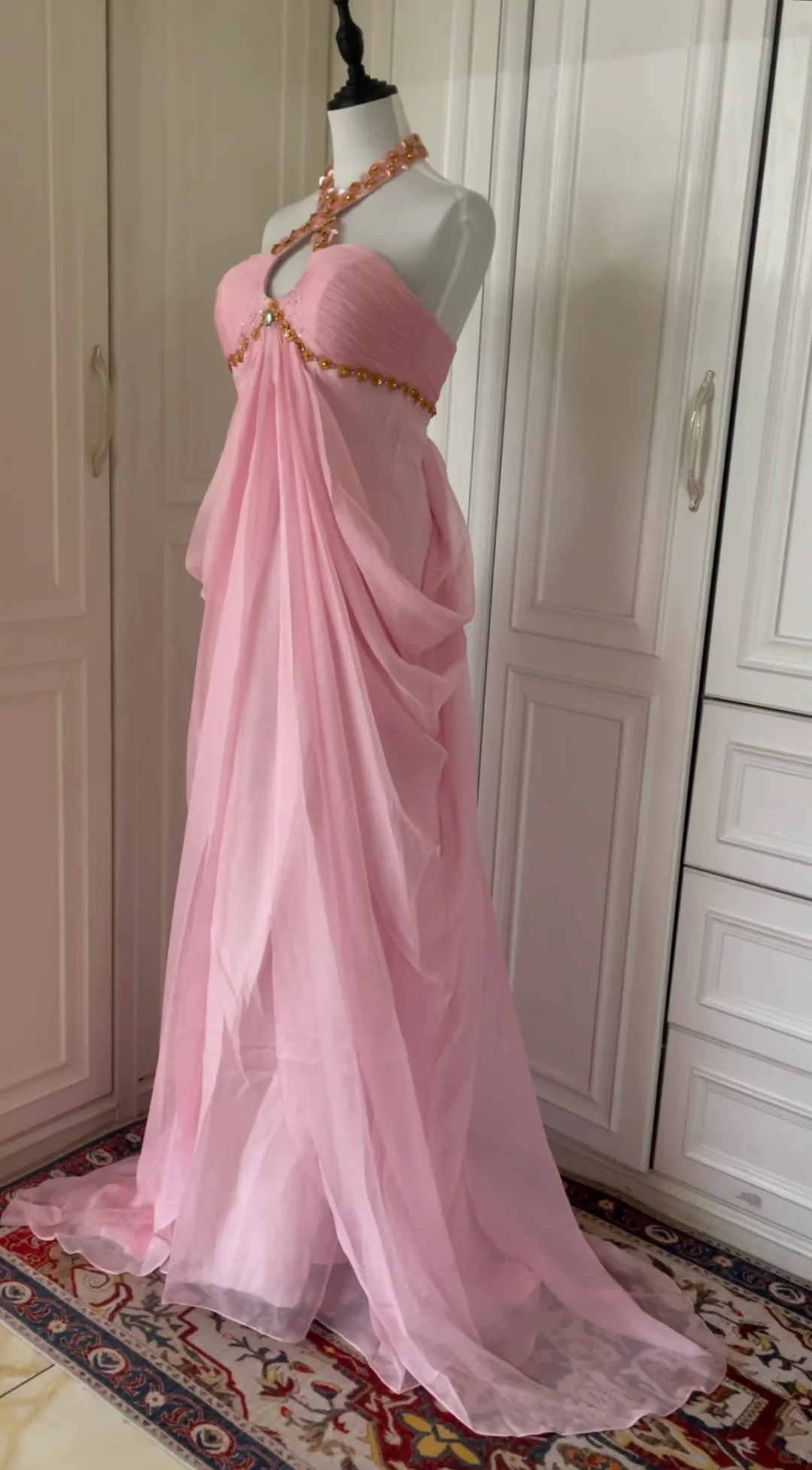 Pretty Pink Halter Chiffon Beaded Mermaid Evening Dress Long Wedding Guest Dress D3107