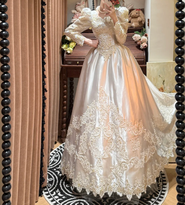 Charming White Off The Shoulder Satin Beaded Appliques Ball Gown Long Wedding Dress Bridal Dress D2035