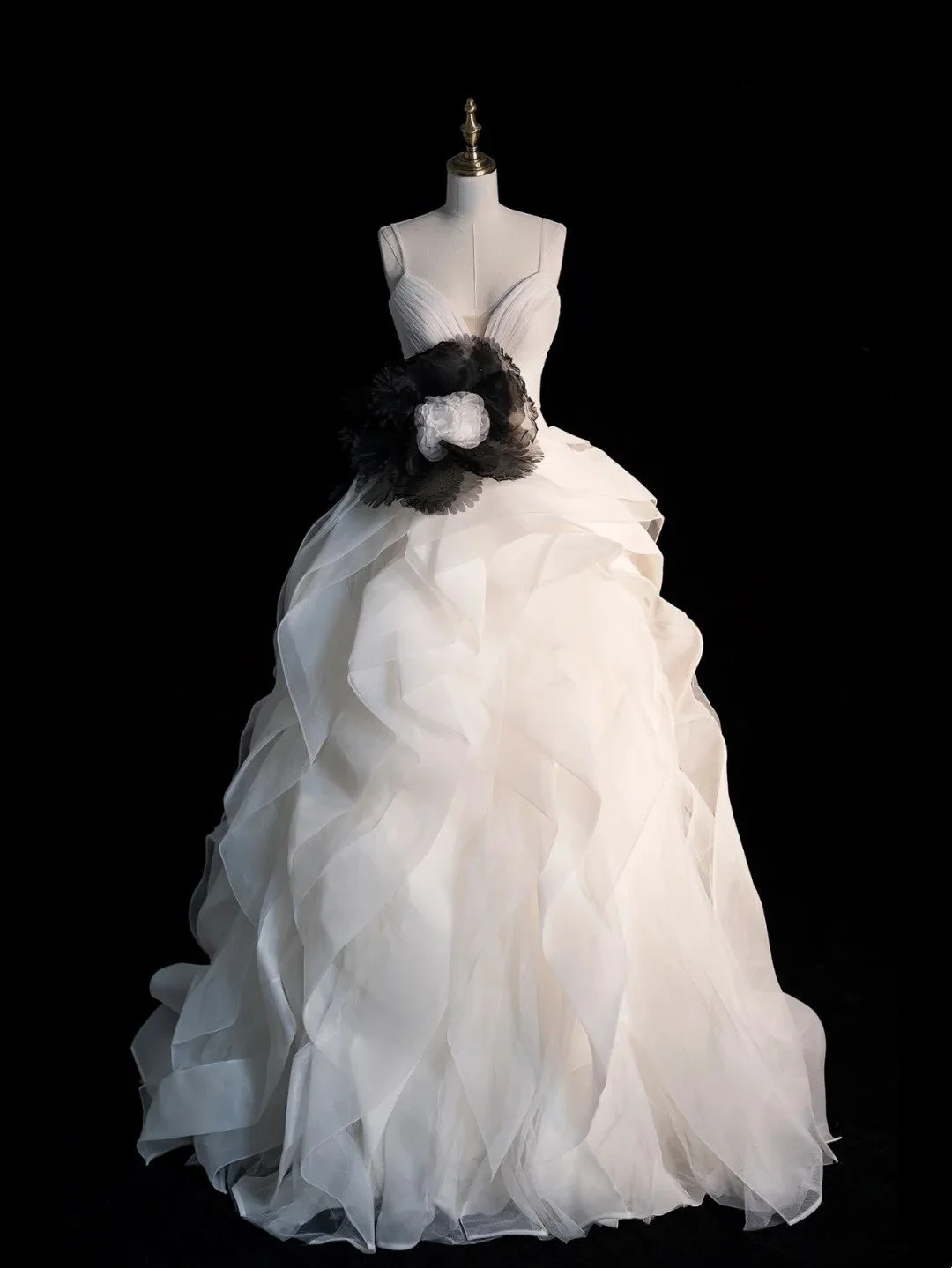 Beautiful Ball Gown Spaghetti Strap White Tulle Long Prom Dresses Evening Gowns D4827