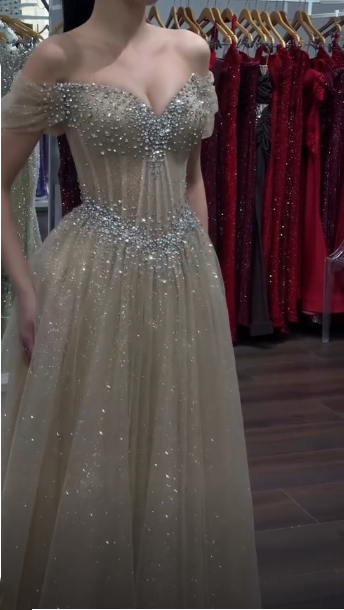 Elegant Champagne Tulle Sequin Beaded A Line Long Party Dress Off The Shoulder Long Birthday Evening Dress D4633