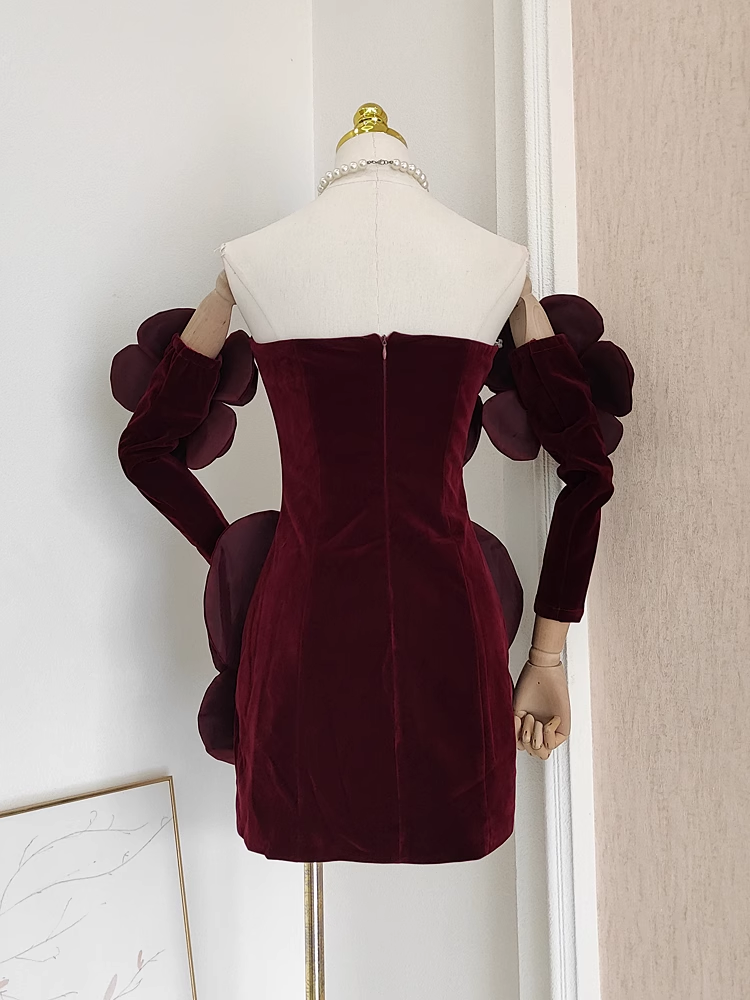 Sexy Sheath Strapless Burgundy Velvet Vacation Dresses Short Burgundy Birthday Dress With Gloves SD235