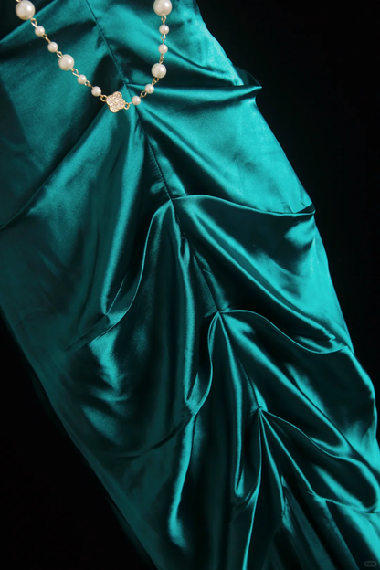 Unique Green One Shoulder Satin Pleated Beaded Mermaid Long Party Dress Evening Dress D2854