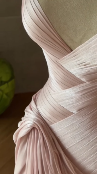 Elegant Pink Spaghetti Straps Satin Pleated Mermaid Long Party Dress Evening Dress D2978