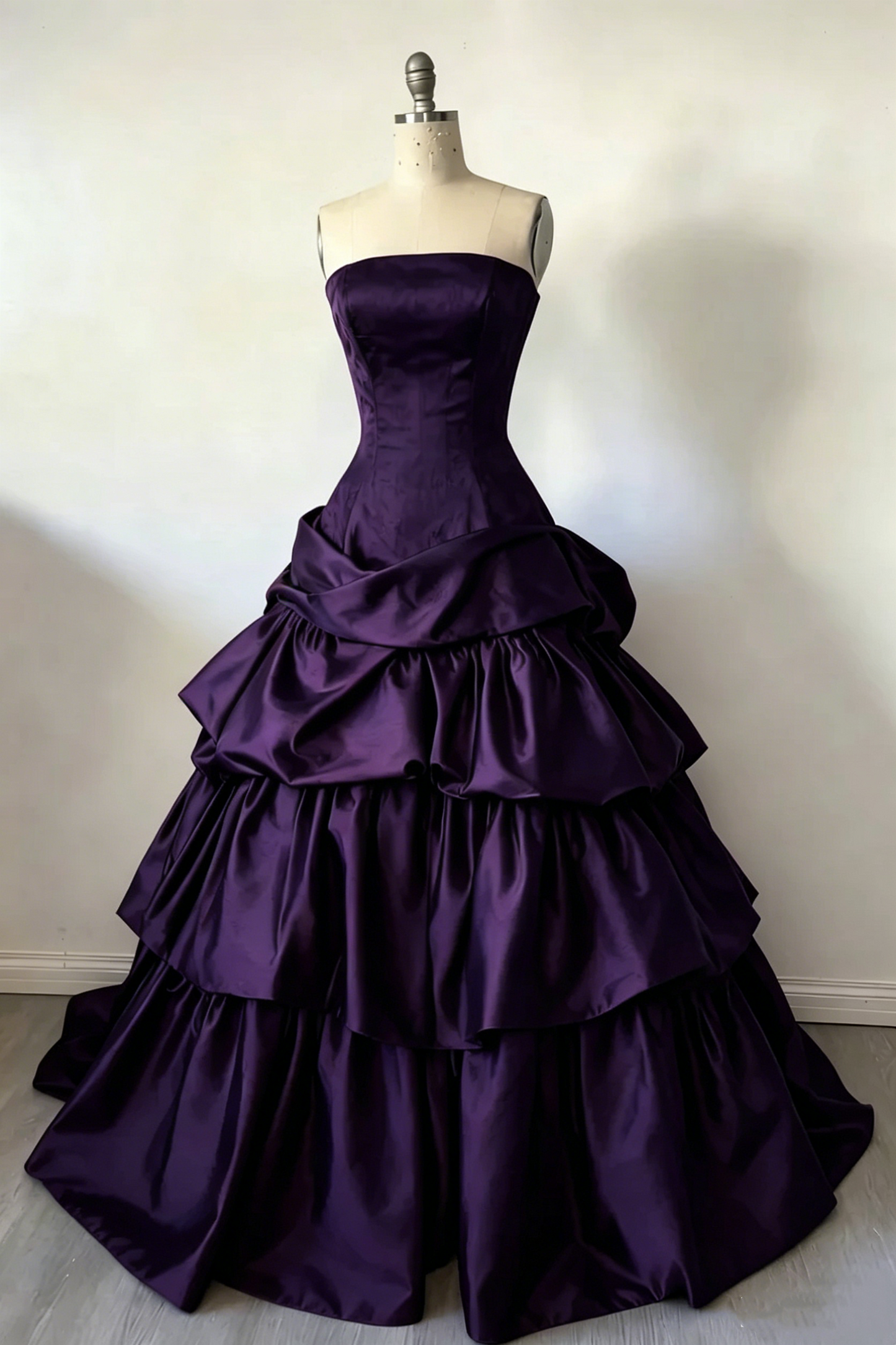 Fashion Strapless Ball Gown Burgundy Satin Layered Long Party Dress Evening Gown D1911
