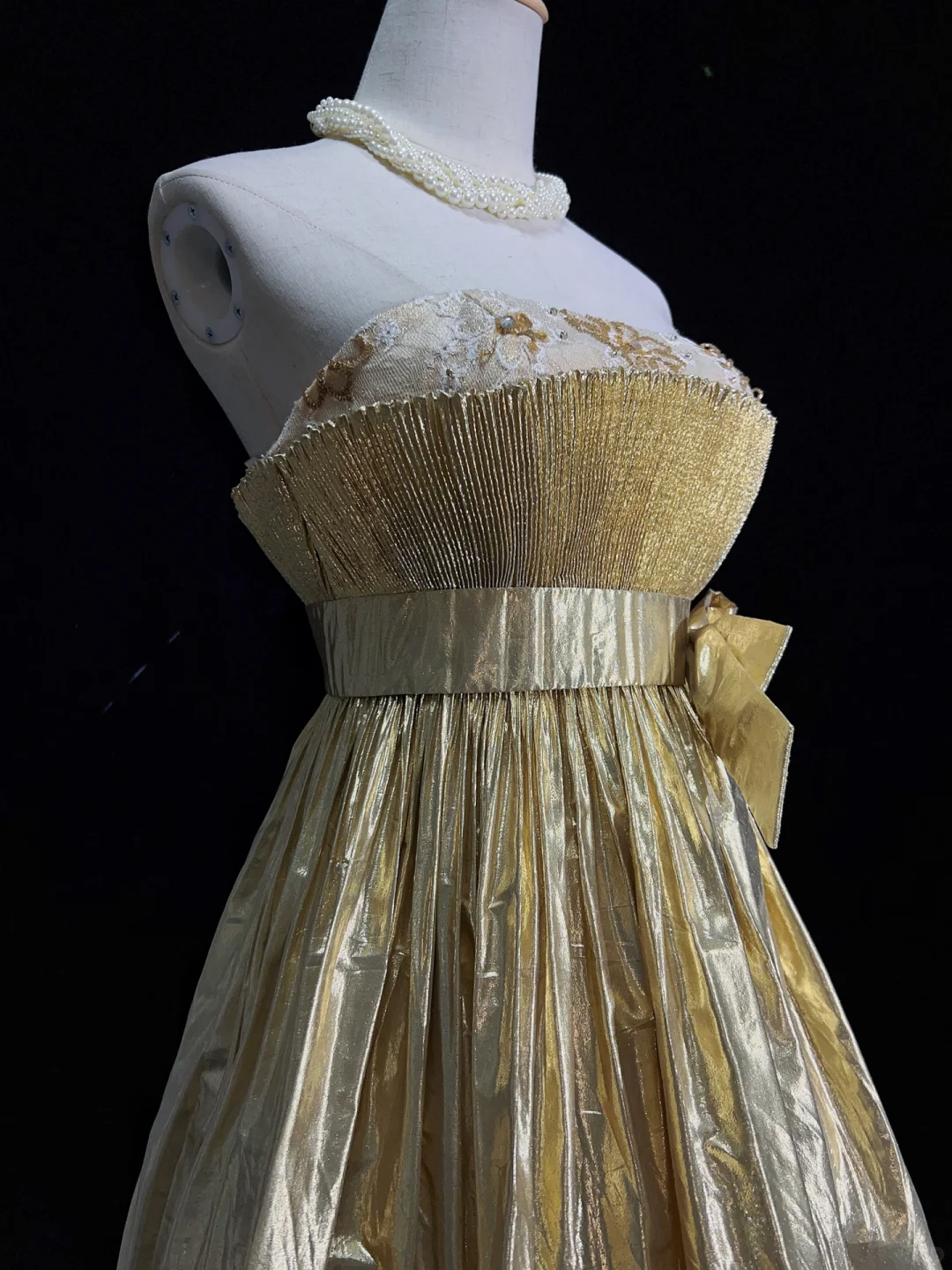 Gorgeous Gold Strapless Lace Satin Pleated A Line Short Homecoming Dress Cocktail Dress D3371