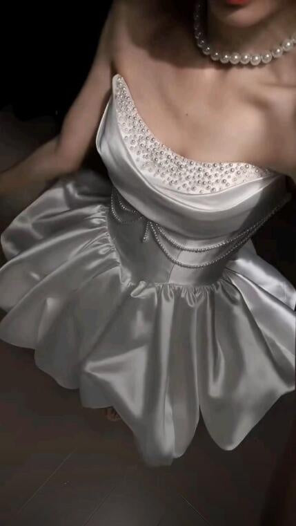 Pretty Strapless Satin Beaded Short Party Dress White Short Graduation Homecoming Dress With Bow D4755