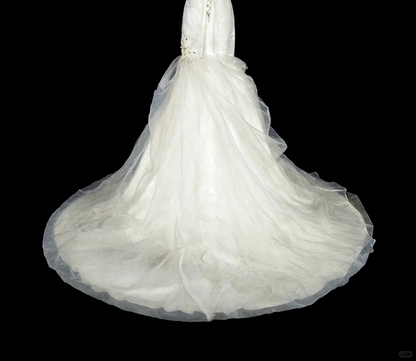 Elegant Strapless White Satin Pleated Tulle Appliques Mermaid Long Wedding Dress D5381