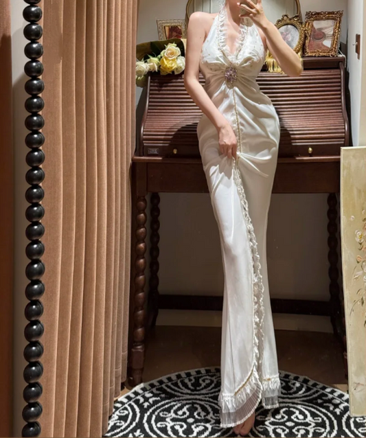 Sexy Halter V Neck Ruffles Beaded Long Mermaid Evening Dress White Formal Birthday Party Dress Prom Gown D2045