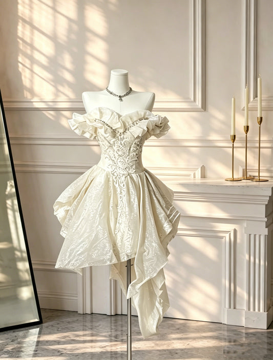 Gorgeous Tulle Beaded Appliques Short 17th Birthday Outfits Light Champagne Off The Shoulder Short 9th Grade Homecoming Dress D2607
