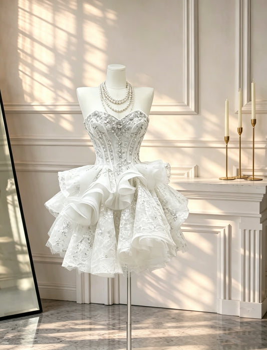 Classy White Tulle Beaded Short Graduation Homecoming Dress Sweetheart Neck A Line Mini Birthday Dress D2608