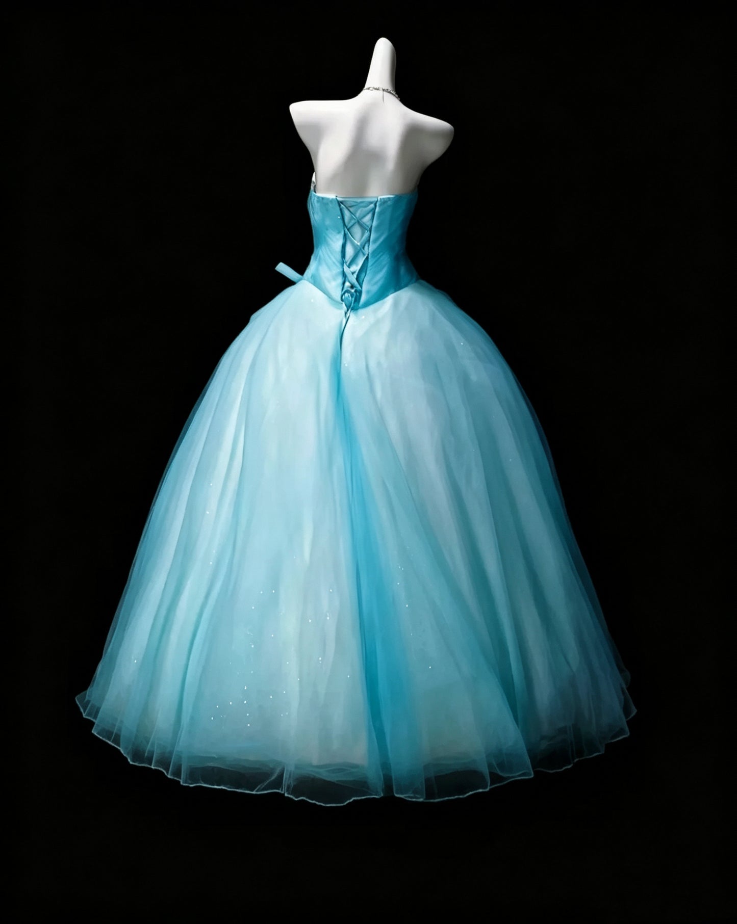 Shiny Blue Ball Gown Sweetheart Neck Tulle Beaded Sweet 16 Dress D3623
