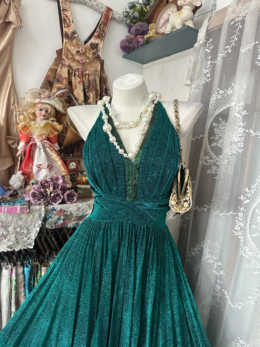 Vintage Green Halter V Neck Satin Sequin Pleated Long Party Dress Prom Dress D3210