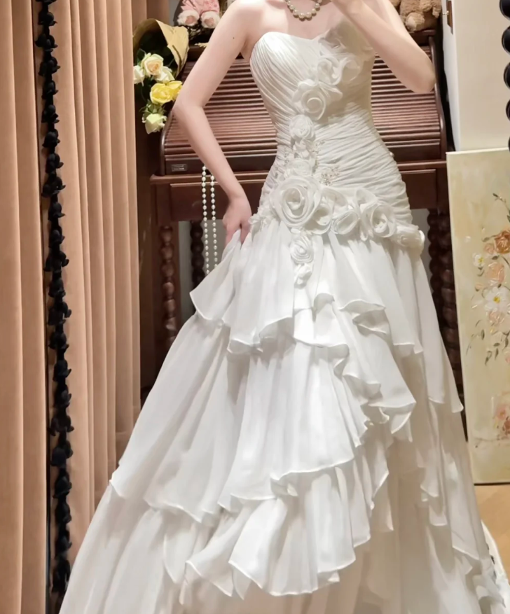 Elegant Strapless Satin Pleated Layered Mermaid Long Wedding Dress White Formal Bridal Dress D2043