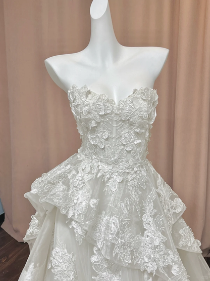 Elegant Strapless Tulle Lace Appliques Long Wedding Dress White Bridal Gowns D3072